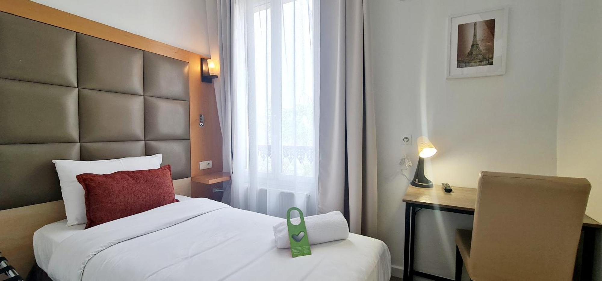 Hotel De France 18 Париж Экстерьер фото
